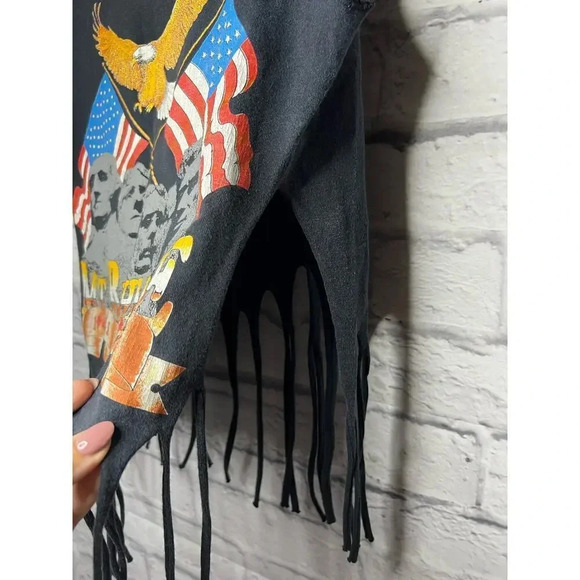 Vintage 90’s Mount Rushmore crop top size S. - Picture 6 of 7
